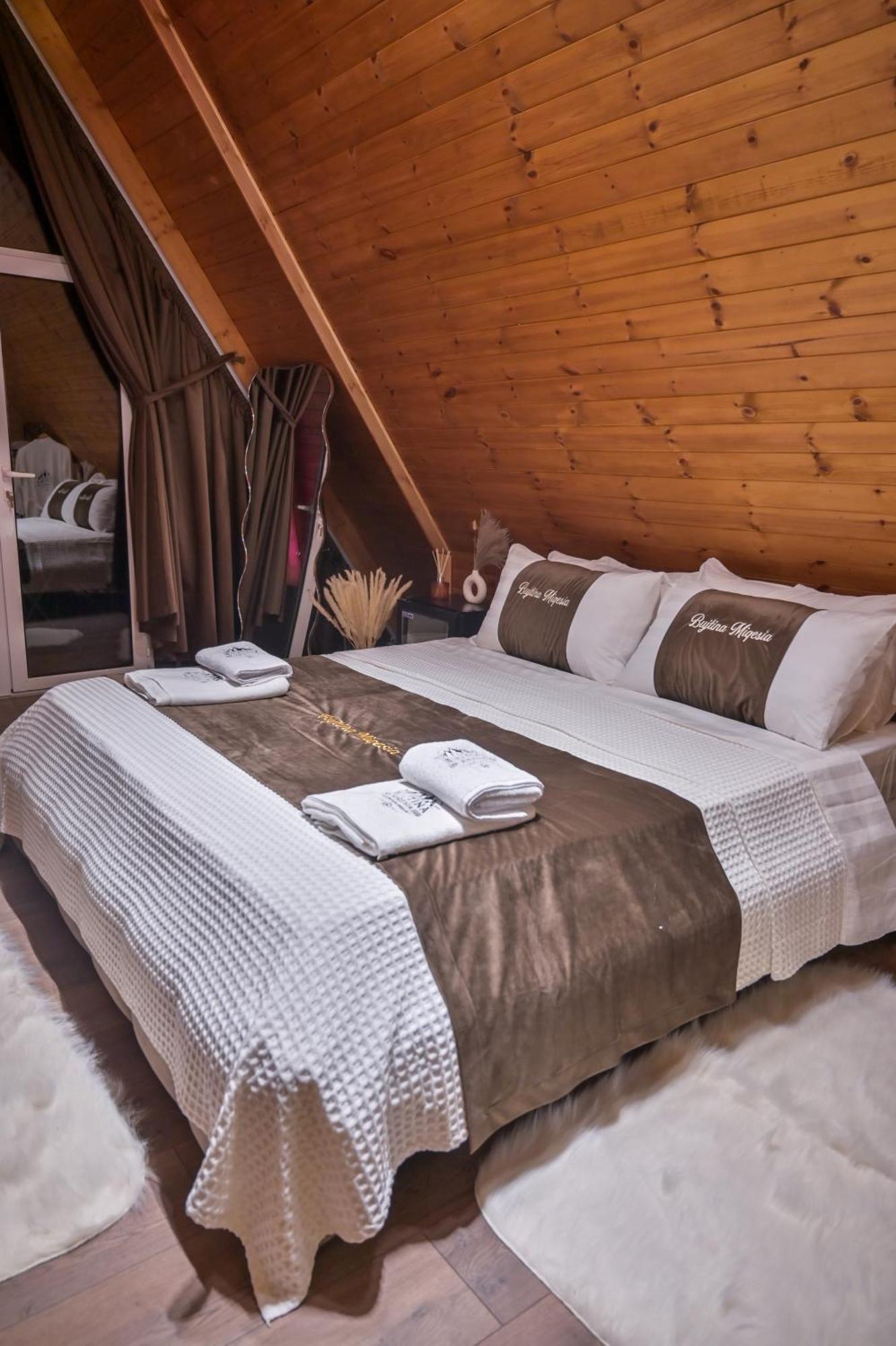Bed and Breakfast Bujtina Miqesia Theth Zewnętrze zdjęcie