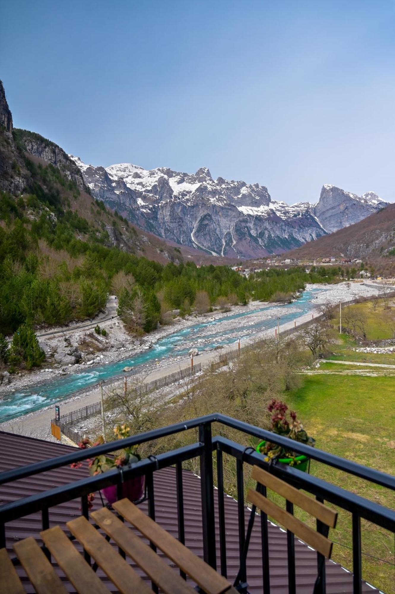 Bed and Breakfast Bujtina Miqesia Theth Zewnętrze zdjęcie