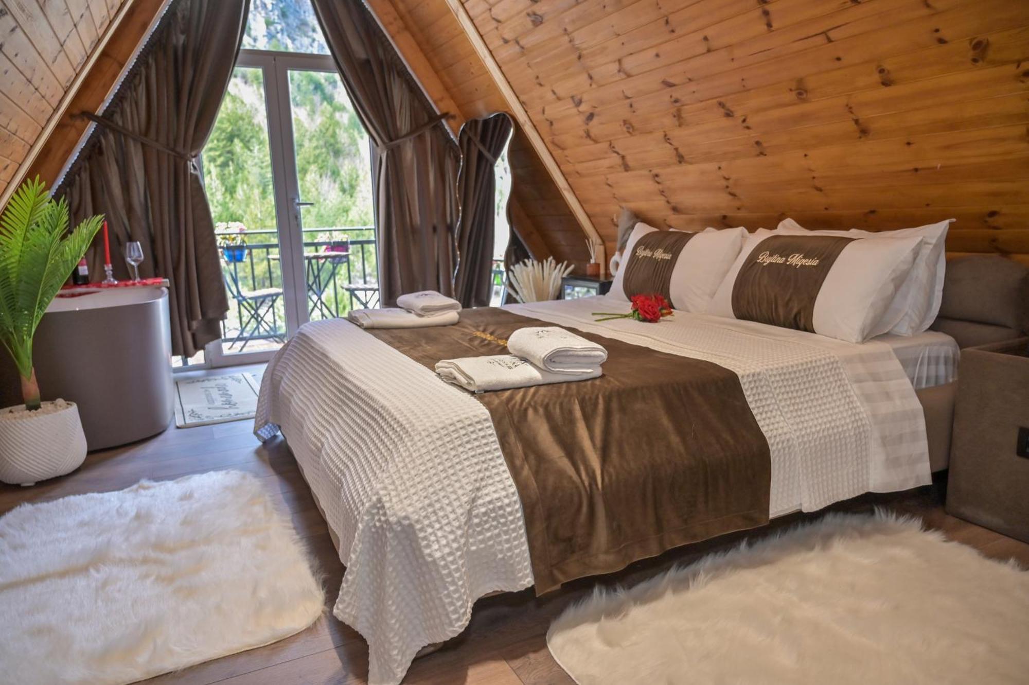 Bed and Breakfast Bujtina Miqesia Theth Zewnętrze zdjęcie