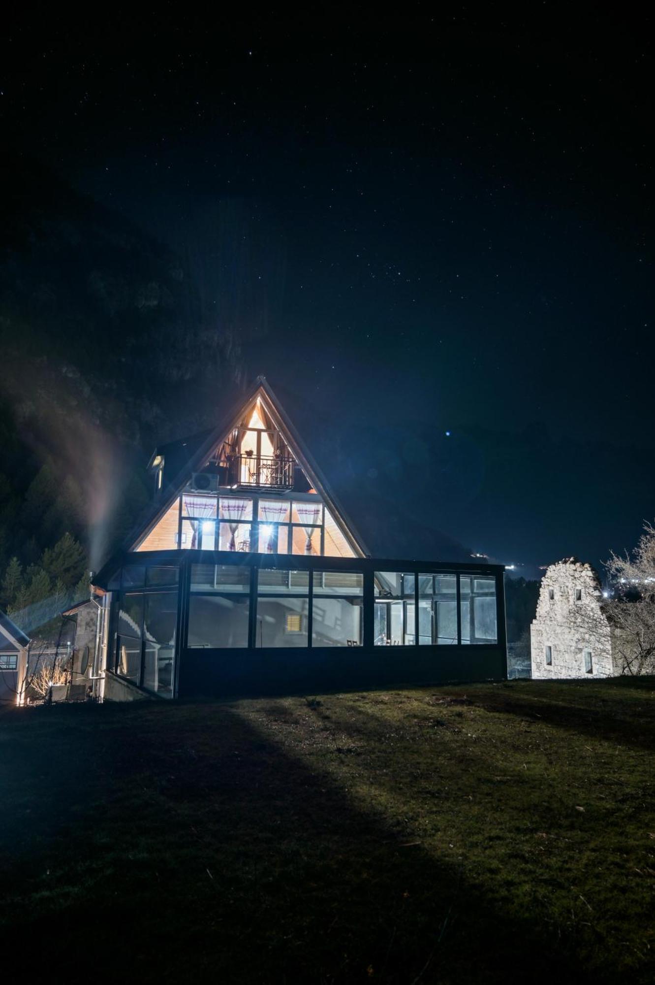 Bed and Breakfast Bujtina Miqesia Theth Zewnętrze zdjęcie